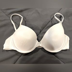 PINK Tshirt Demi Bra